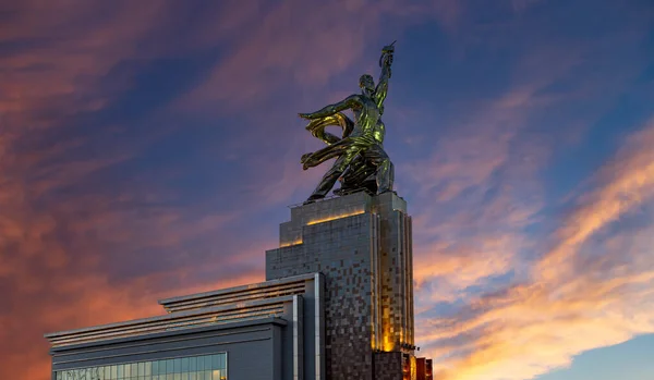 Moskva Rusko Červen 2021 Slavná Sovětská Památka Rabochiy Kolkhoznitsa Dělnice — Stock fotografie