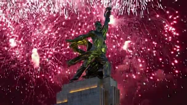 Mosca Russia Maggio 2021 Fuochi Artificio Colorati Celebrativi Monumento Sovietico — Video Stock