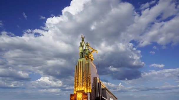 Famoso Monumento Sovietico Rabochiy Kolkhoznitsa Lavoratore Kolkhoz Donna Lavoratore Contadino — Video Stock