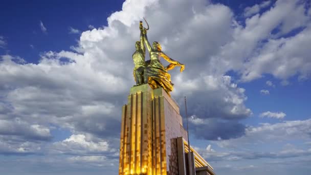 Célèbre Monument Soviétique Rabochiy Kolkhoznitsa Ouvrière Femme Kolkhoze Ouvrière Agricultrice — Video