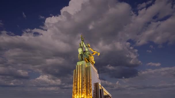 Famoso Monumento Sovietico Rabochiy Kolkhoznitsa Lavoratore Kolkhoz Donna Lavoratore Contadino — Video Stock