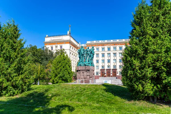 Moscow Rússia Agosto 2021 Monumento Dedicado Equipes Construção Estudantis Perto — Fotografia de Stock