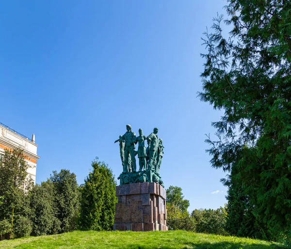 Moscow Rússia Agosto 2021 Monumento Dedicado Equipes Construção Estudantis Perto — Fotografia de Stock