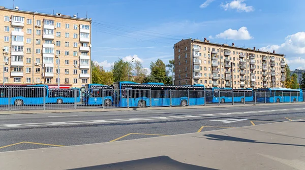 Moskau Russland September 2021 Moskauer Busse Parken Auf Dem Parkplatz — Stockfoto