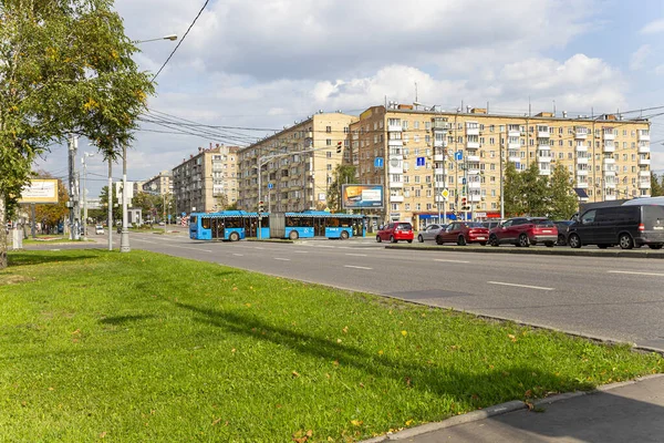 Moscú Rusia Septiembre 2021 Autobús Pasajeros Recorre Ruta —  Fotos de Stock