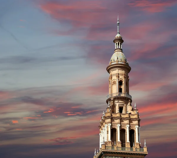 Διάσημη plaza de espana (ήταν ο τόπος συναντήσεως για την έκθεση της Λατινικής Αμερικής του 1929) - ισπανική πλατεία στη Σεβίλλη, Ανδαλουσία — Φωτογραφία Αρχείου