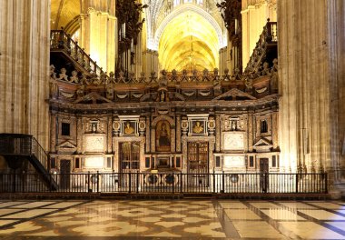 Interieur kathedraal van Sevilla--kathedraal van saint mary van het zie, Andalusië, Spanje