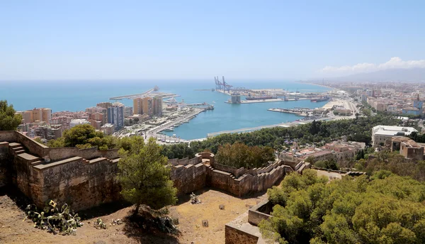 Castelo de Gibralfaro e vista aérea de Málaga na Andaluzia, Espanha — Fotografia de Stock