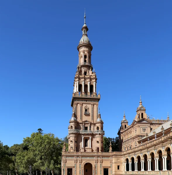 Beroemde plaza de espana (was de locatie voor de Latijns-Amerikaanse tentoonstelling van 1929) - Spaanse plein in Sevilla, Andalusie, Spanje — Stockfoto