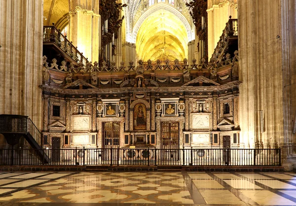 Catedral Interior de Sevilha - Catedral de Santa Maria da Sé, Andaluzia, Espanha — Fotografia de Stock