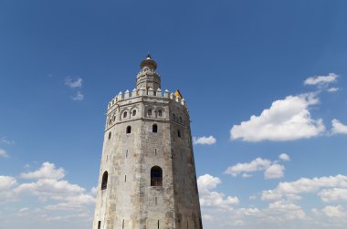 Torre del oro veya altın Kule (13. yüzyıl), bir ortaçağ Arap askeri dodecagonal watchtower seville, Endülüs, Güney İspanya