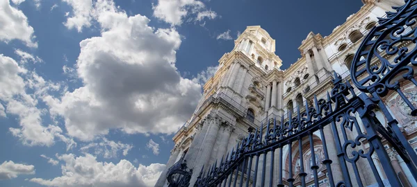 Catedral de Málaga é uma igreja renascentista na cidade de Málaga, Andaluzia, sul da Espanha — Fotografia de Stock