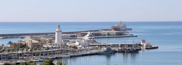 Málaga na Andaluzia, Espanha. Vista aérea da cidade — Fotografia de Stock