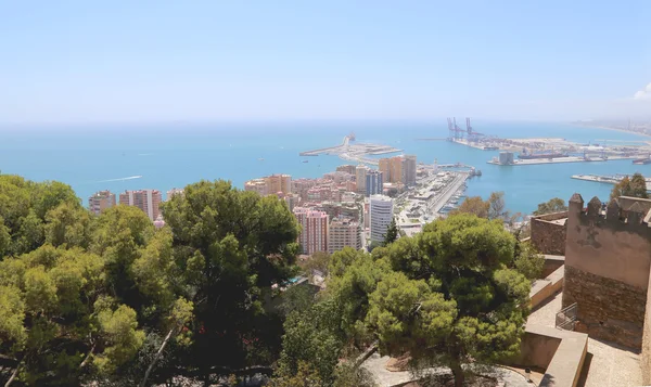 Málaga na Andaluzia, Espanha. Vista aérea da cidade — Fotografia de Stock