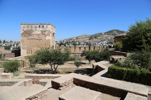 Палацу Альгамбра - середньовічного мавританського замку в Гранаді, Андалусия, Іспанія — стокове фото