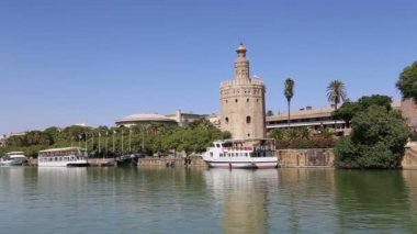 Torre del Oro veya Guadalquivir Nehri, Sevilla, Andalusia, Güney İspanya üzerinde Golden Tower (13. yüzyıl)