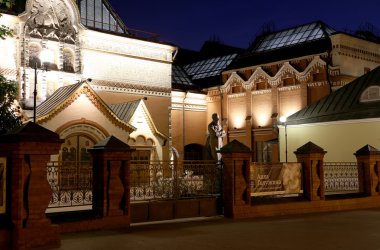 Moskova, Rusya, Rus güzel sanatlar dünyanın en önde gelen emanetçi bir sanat galerisinde devlet Tretyakov Galerisi olduğunu.
