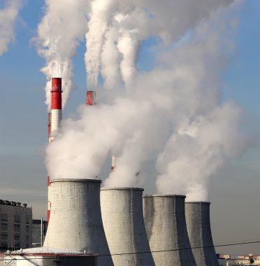 Santral duman yığınlar, Moskova, Rusya ile yanan kömür