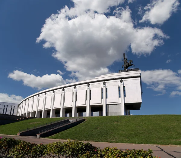 War memorial in Victory Park on Poklonnaya Hill, Moscow, Russia. The memorial complex constructed in memory of those who died during the Great Patriotic war — Stock Photo, Image