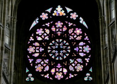 Art Nouveau ressam Alfons Mucha vitray pencere içinde St. Vitus Katedrali, Prague, Çek Cumhuriyeti