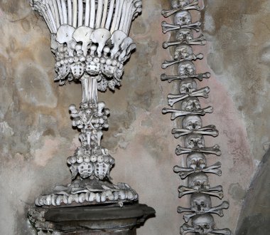 Sedlec mezarda olduğunu küçük bir Katolik kilise, altında mezarlık Kilisesi, All Saints içinde Sedlec, Kutna Hora, Çek Cumhuriyeti bir banliyösünde yer alan