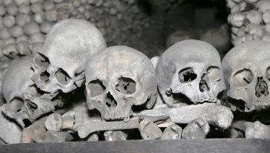 Sedlec mezarda olduğunu küçük bir Katolik kilise, altında mezarlık Kilisesi, All Saints içinde Sedlec, Kutna Hora, Çek Cumhuriyeti bir banliyösünde yer alan