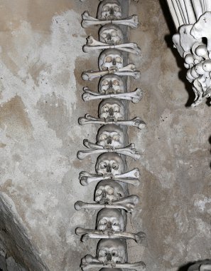 Sedlec mezarda olduğunu küçük bir Katolik kilise, altında mezarlık Kilisesi, All Saints içinde Sedlec, Kutna Hora, Çek Cumhuriyeti bir banliyösünde yer alan