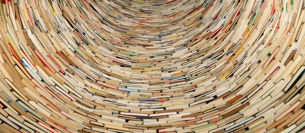 Book tunnel in Prague library -- mirrors are used to create this effect — Stock Photo, Image