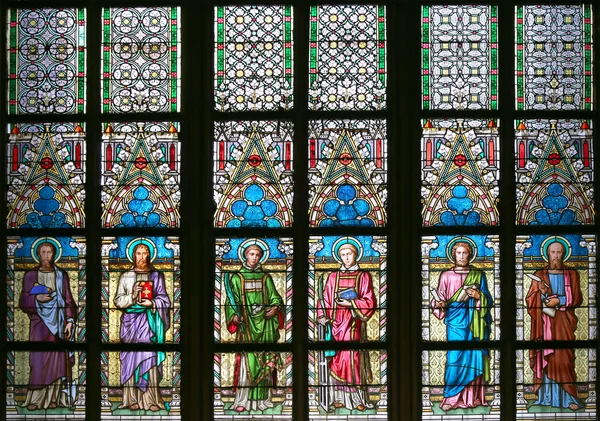 Art Nouveau painter Alfons Mucha Stained Glass window in St. Vitus Cathedral, Prague, Czech Republic — Stock Photo, Image