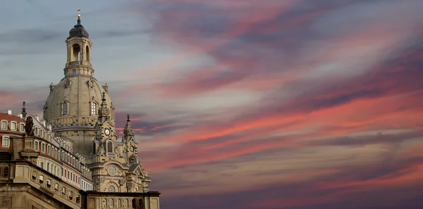 Dresden Frauenkirche är en luthersk kyrka i Dresden, Tyskland. — Stockfoto