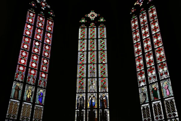 Art Nouveau painter Alfons Mucha Stained Glass window in St. Vitus Cathedral, Prague, Czech Republic — Stock Photo, Image