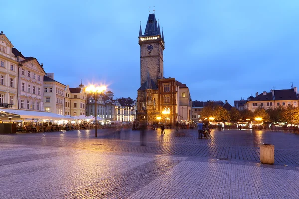 Staroměstská radnice v Praze (noční pohled), pohled ze Staroměstského náměstí, Česká republika — Stock fotografie