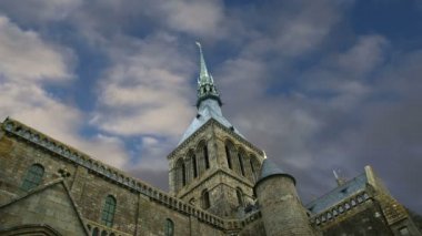 Mont Saint-Michel, Normandy, Fransa--Fransa en çok ziyaret edilen turistik sitelerin.