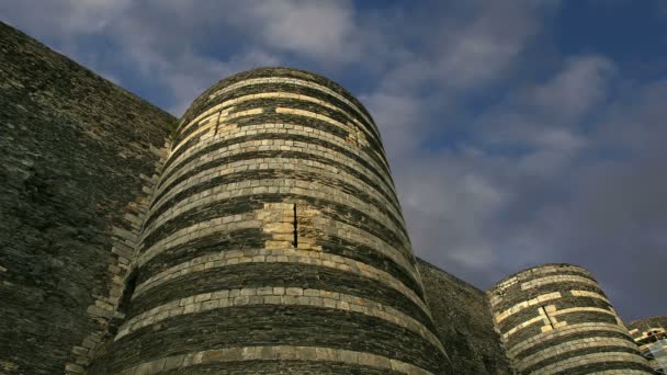 Exterior do Castelo de Angers, cidade de Angers, Maine-et-Loire, França — Vídeo de Stock