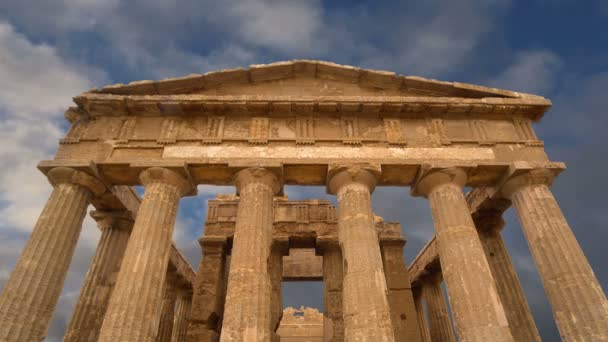 Antik Yunan tapınağı Concordia (V-VI yüzyıl M.ö.), vadi tapınaklar, Agrigento, Sicilya — Stok video