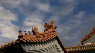 çatı bir Budist tapınağı, Pekin, Çin'in geleneksel dekorasyon