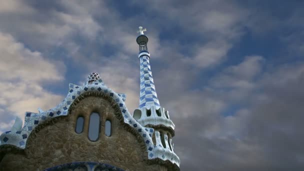 Gaudi Parc Güell i Barcelona, Spanien — Stockvideo