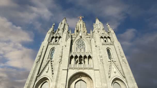 Tibidabo Kościoła (świątynia), na wzgórzu tibidabo, Barcelona, Hiszpania — Wideo stockowe