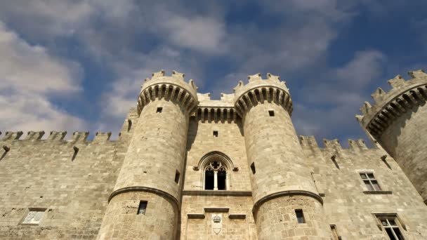 Wyspa Rodos, Grecja, symbol Rodos, słynnego rycerzy Grand Master Palace (znany również jako Castello) w średniowiecznego miasta Rodos, muzeum obowiązkowa wizyta Rodos — Wideo stockowe