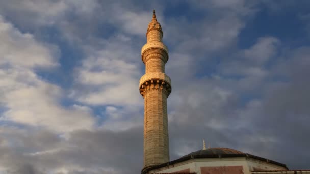 Mezquita en el casco antiguo, Rodas, Grecia (time lapse ) — Vídeo de stock