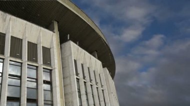 Yerel olarak Olimpiyskiy veya Olimpiski, Moskova, Rusya olarak bilinen Olimpiyat Stadyumu