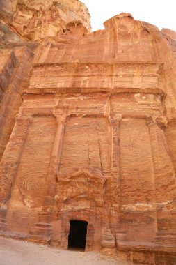 Petra, Ürdün-jordan, jordan'ın en çok ziyaret edilen turistik hem bir sembolü. Petra, 1985 yılından bu yana UNESCO tarafından dünya mirası oldu