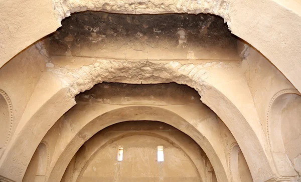 Qasr Kharana (Kharanah ou Harrana), o castelo do deserto no leste da Jordânia (100 km de Amã). Construído no século VIII d.C. para ser usado como caravanserai, um lugar de descanso para os comerciantes — Fotografia de Stock