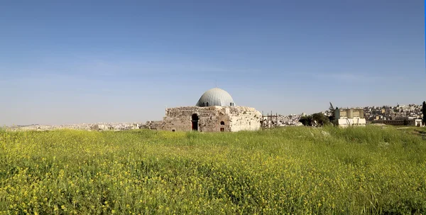 L'ancien palais omeyyade, l'un des bâtiments bien conservés de Jabal al-Qal'a, l'ancienne colline de la citadelle romaine de la capitale jordanienne Amman — Photo