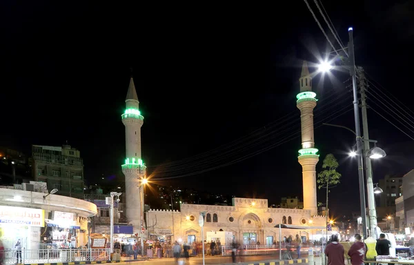 在安曼，Jordan 在晚上清真寺 — 图库照片