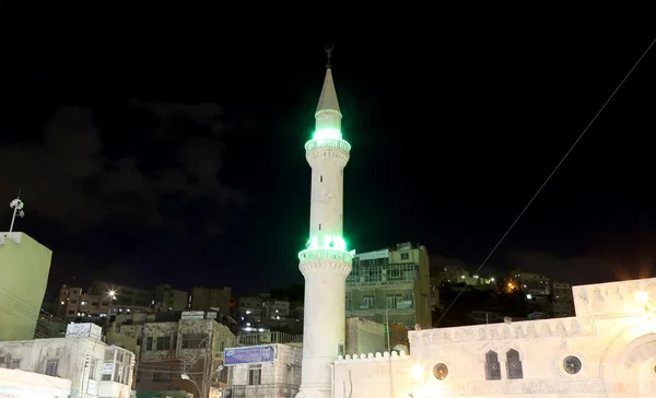 Moschee in der Nacht in Amman, Jordanien — Stockfoto