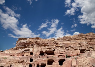 Petra, Ürdün-jordan, jordan'ın en çok ziyaret edilen turistik hem bir sembolü. Petra, 1985 yılından bu yana UNESCO tarafından dünya mirası oldu