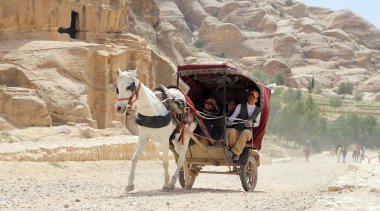 Petra, Jordan - Nisan 09, Petra, Jordan 2014.Touris nakliyesi (başı)