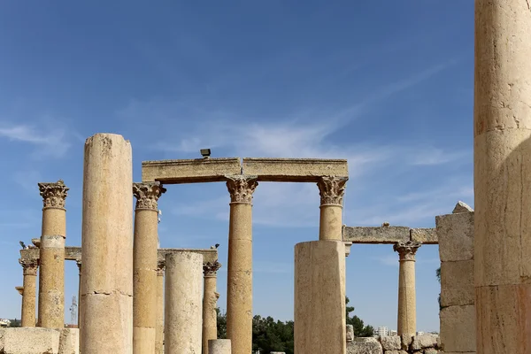 Ruinas romanas en la ciudad jordana de Jerash (Gerasa de la Antigüedad), capital y ciudad más grande de la gobernación de Jerash, Jordania —  Fotos de Stock