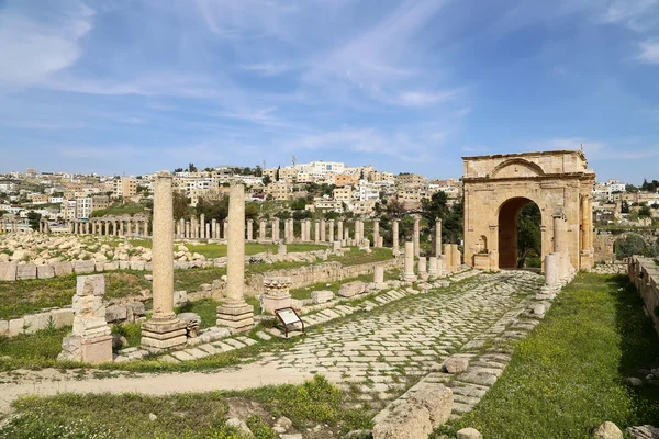 Římské ruiny v jordánské město jerash (gerasa antiky), hlavní a největší město jerash governorate, Jordánsko — Stock fotografie